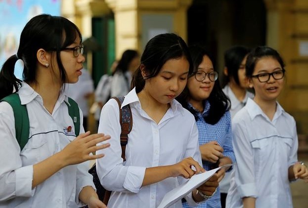 Over 115,000 students enter 10th-grade entrance exam  - Ảnh 1.