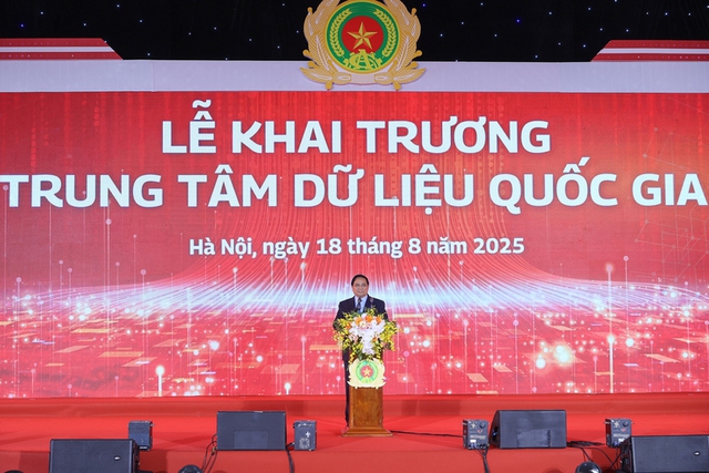 National Data Center No. 1 opens in Ha Noi- Ảnh 1.