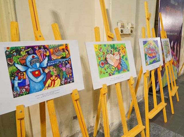 Gần 23 nghìn tác phẩm tham dự Cuộc thi vẽ tranh phòng chống dịch ( 06/01/2022) - Ảnh 1.