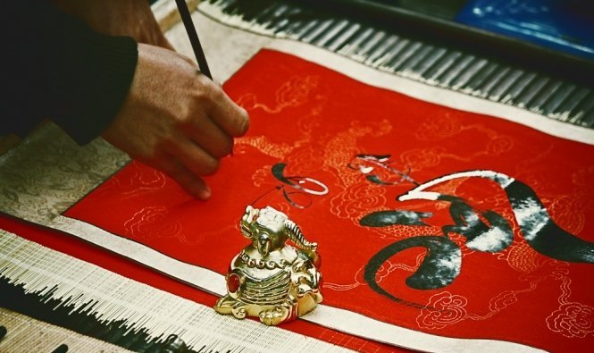 'Hội chữ Xuân' với Ông đồ cho chữ Online - Ảnh 1. 'Hội chữ Xuân' với Ông đồ cho chữ Online - Ảnh 1.