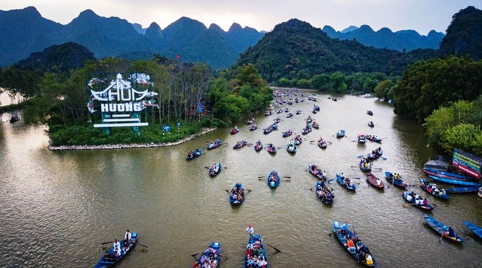 Chùa Hương mở cửa đón du khách từ ngày 16/2