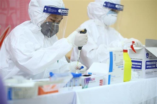Hà Nội quy định giá dịch vụ xét nghiệm Covid-19 trong trường hợp không do Quỹ Bảo hiểm y tế thanh toán - Ảnh 1. Hà Nội quy định giá dịch vụ xét nghiệm Covid-19 trong trường hợp không do Quỹ Bảo hiểm y tế thanh toán - Ảnh 1.