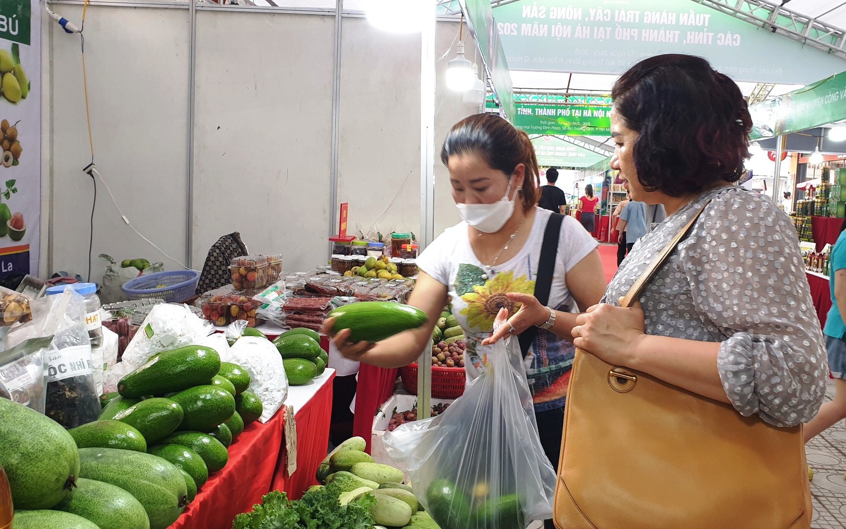 Kết nối cung cầu hàng hóa: Giải pháp tiêu thụ nông sản an toàn