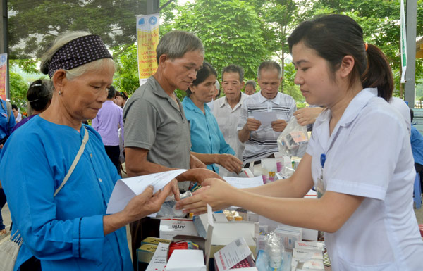 Bảo đảm an sinh xã hội, chăm lo đời sống nhân dân - Ảnh 1.