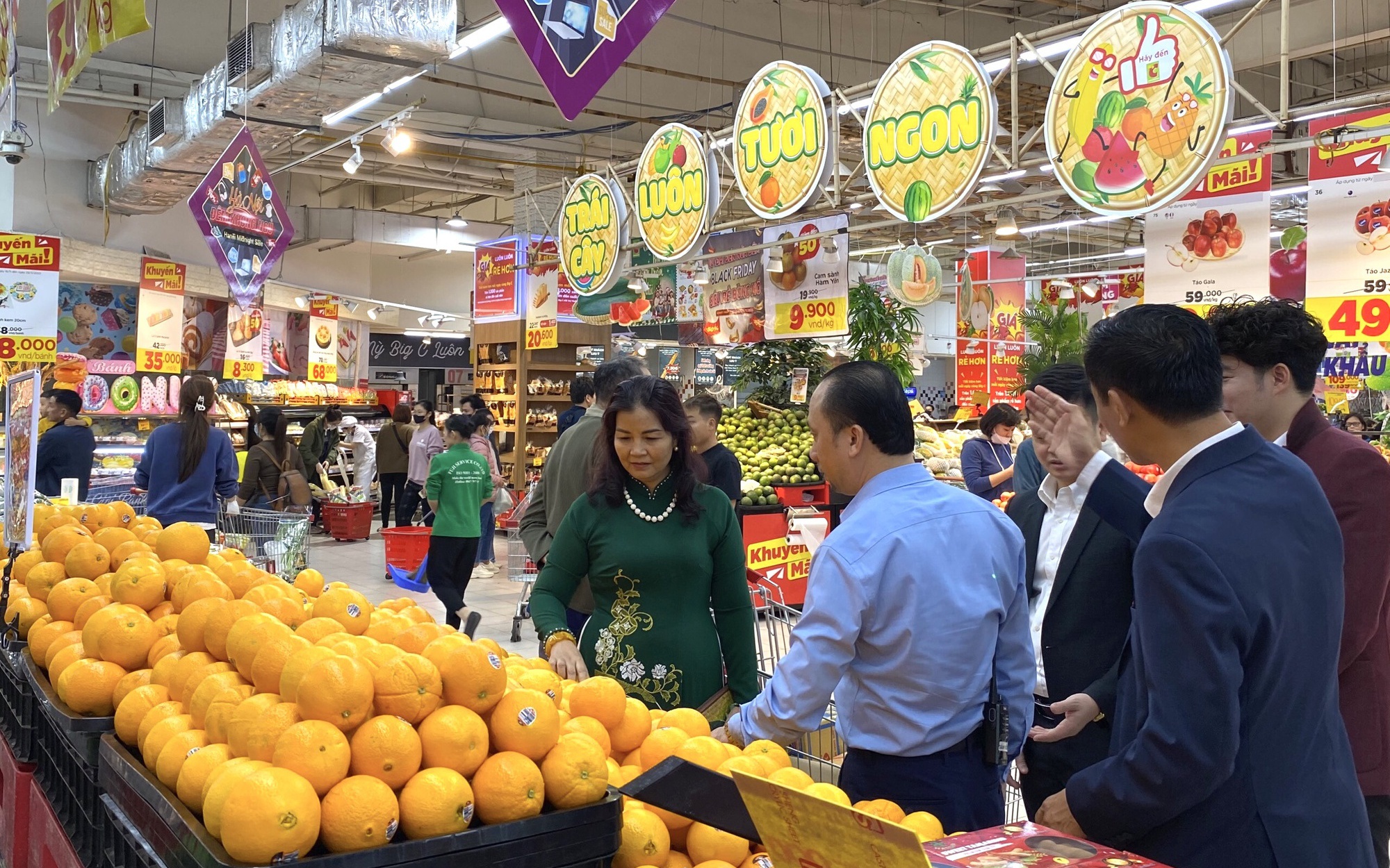 'Hà Nội đêm không ngủ': Cơ hội mua hàng hóa giảm giá lên đến 70%