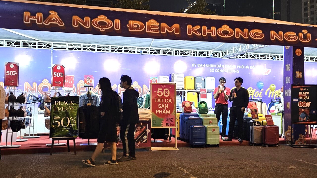 Kích hoạt sự kiện ‘Hà Nội đêm không ngủ - HaNoi Midnight Sale’ năm 2023- Ảnh 2. Kích hoạt sự kiện ‘Hà Nội đêm không ngủ - HaNoi Midnight Sale’ năm 2023- Ảnh 2.