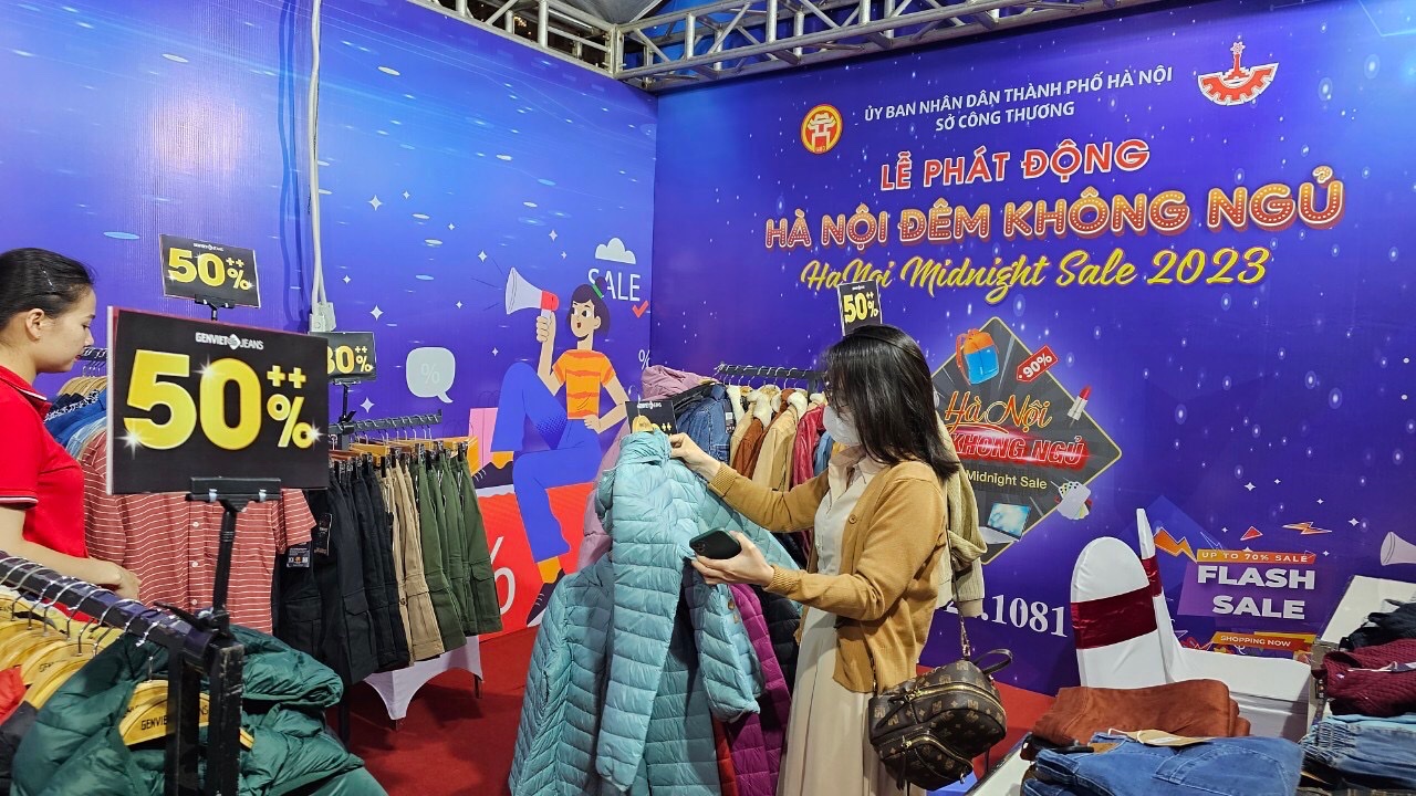 Kích hoạt sự kiện ‘Hà Nội đêm không ngủ - HaNoi Midnight Sale’ năm 2023- Ảnh 3. Kích hoạt sự kiện ‘Hà Nội đêm không ngủ - HaNoi Midnight Sale’ năm 2023- Ảnh 3.
