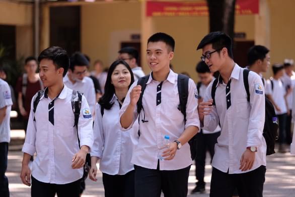 Gần 99 nghìn thí sinh Hà Nội đã đăng ký dự thi tốt nghiệp THPT - Ảnh 1.