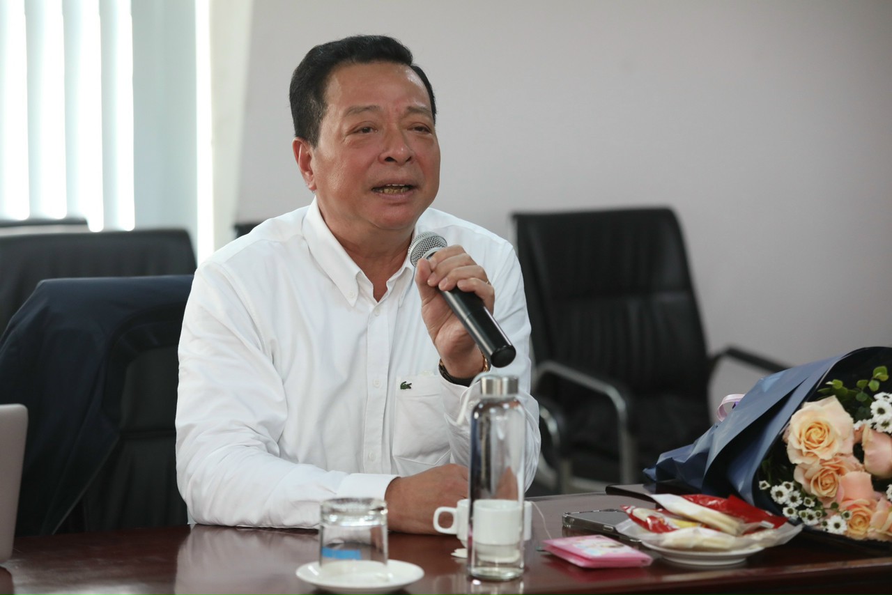 ong-truong-16887086720031844807836.jpg