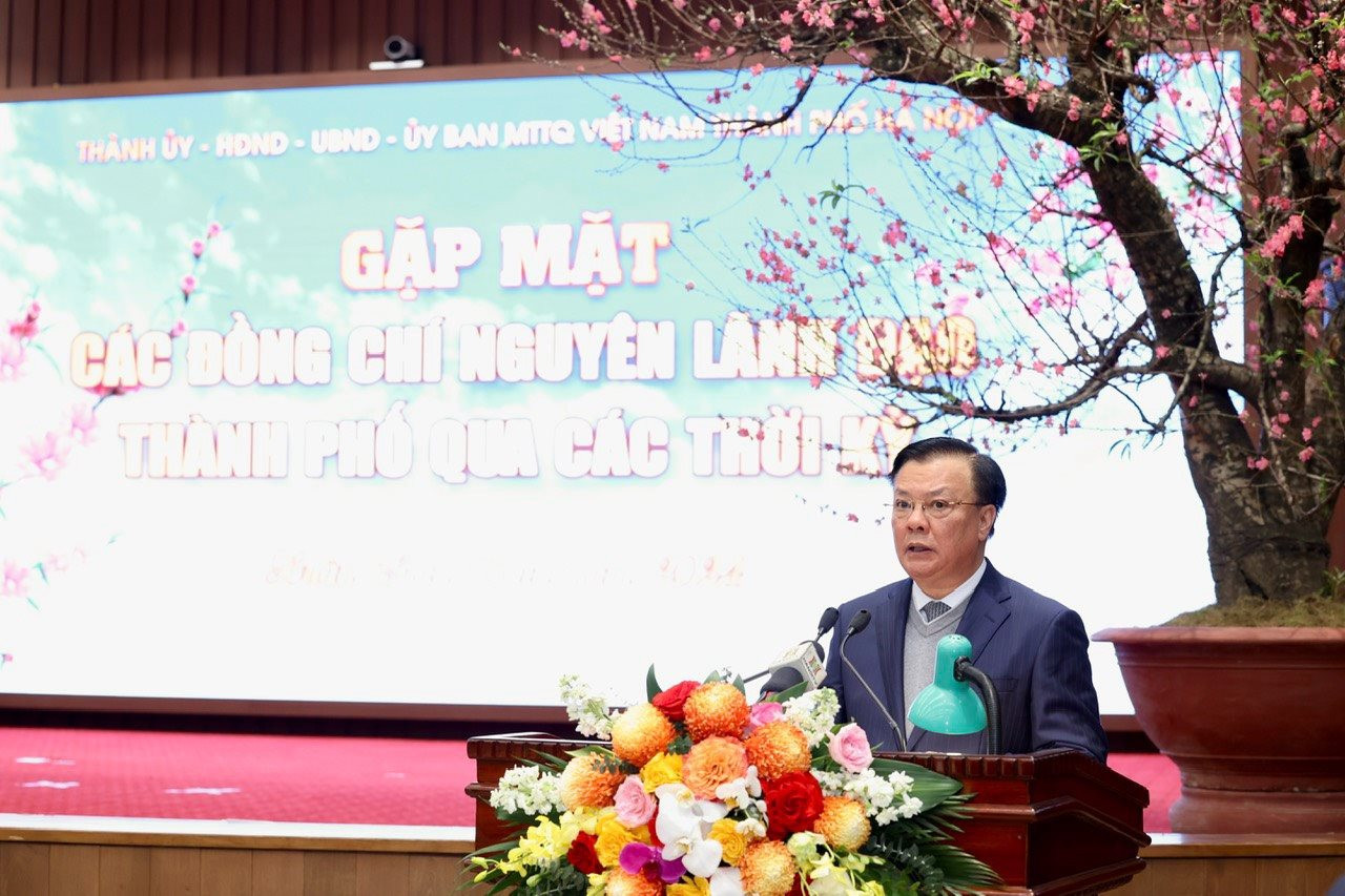 Thành ủy Hà Nội gặp mặt nguyên lãnh đạo Thành phố qua các thời kỳ- Ảnh 2. Thành ủy Hà Nội gặp mặt nguyên lãnh đạo Thành phố qua các thời kỳ- Ảnh 2.