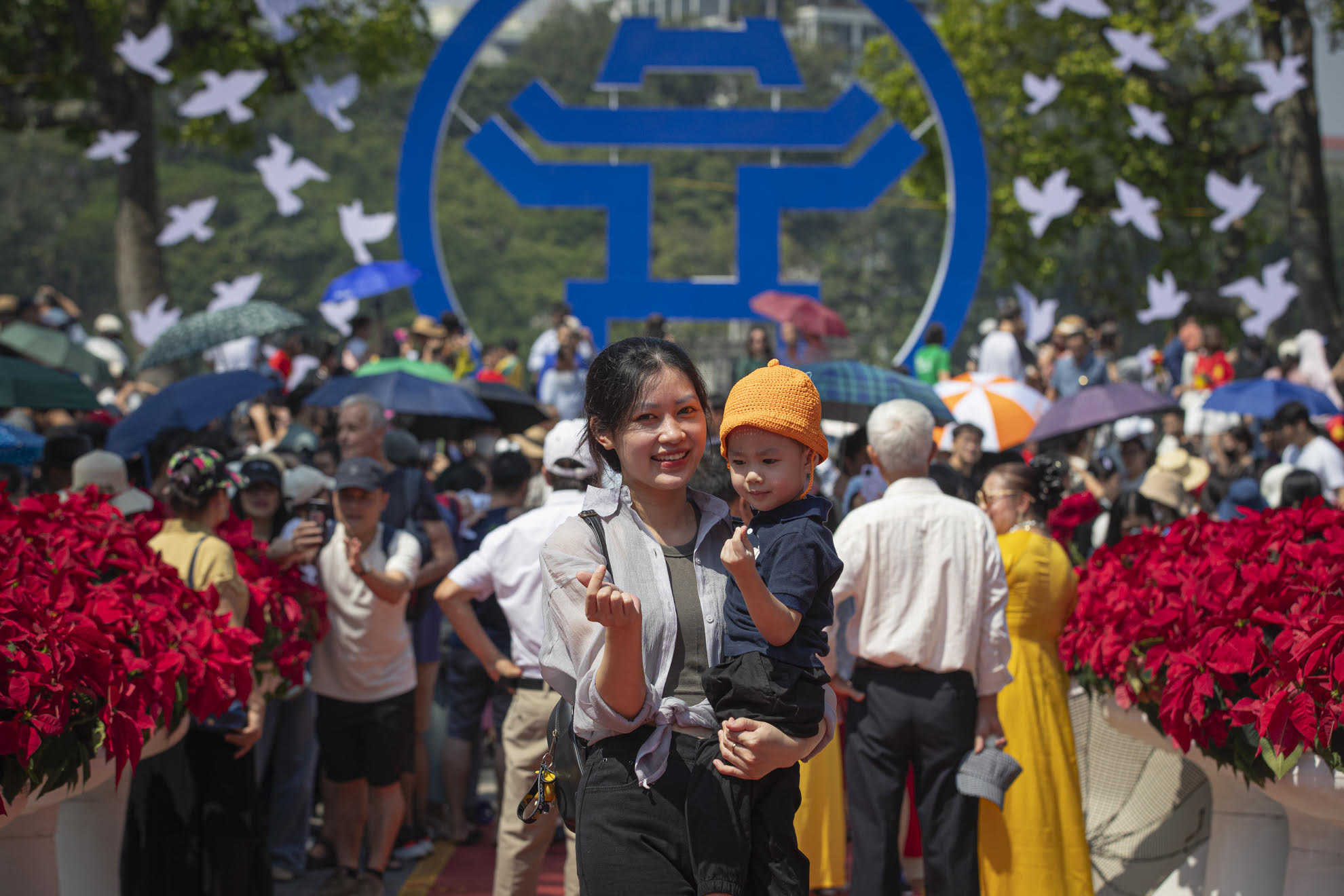 Người dân hân hoan trong ‘Ngày hội Văn hóa vì hòa bình’- Ảnh 7.