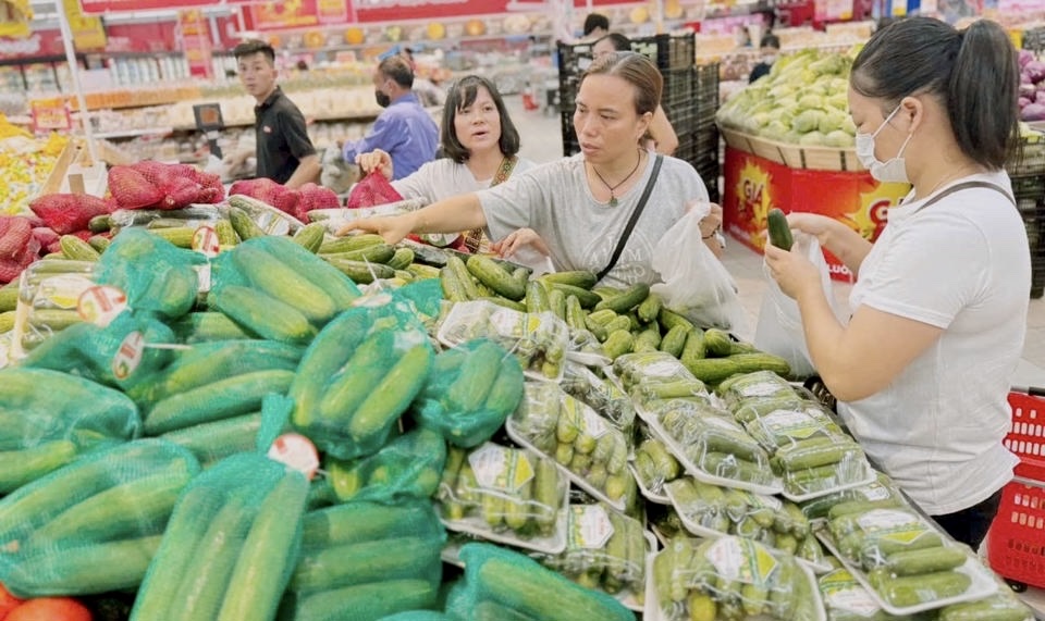 Nhân Dịp Tết Nguyên Đán Siêu Thị Giảm Giá 30% - Cơ Hội Mua Sắm Tiết Kiệm