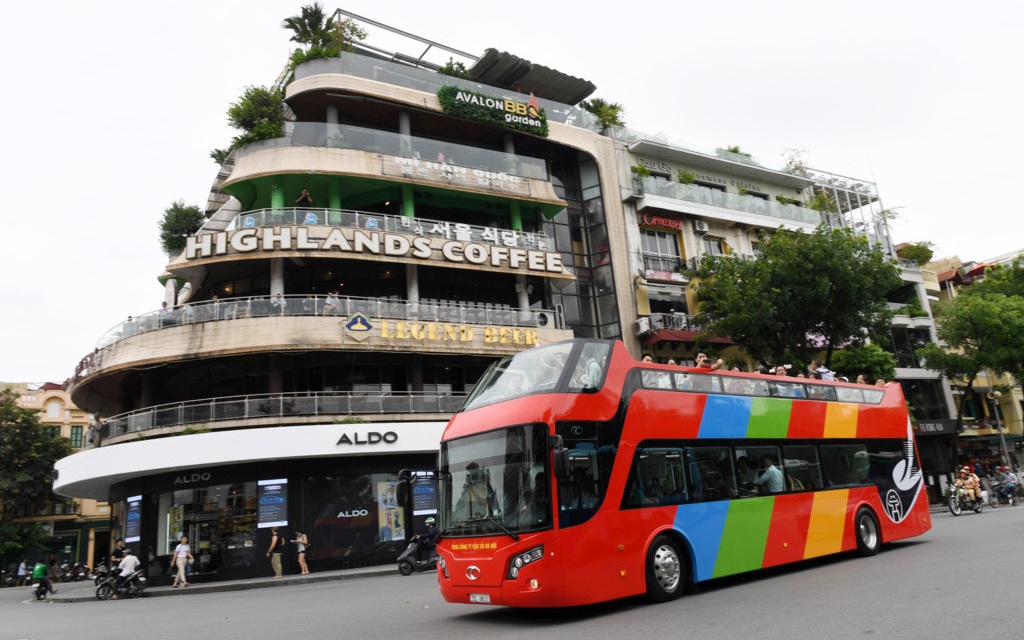 Xe buýt 2 tầng: Điểm nhấn du lịch của Thủ đô