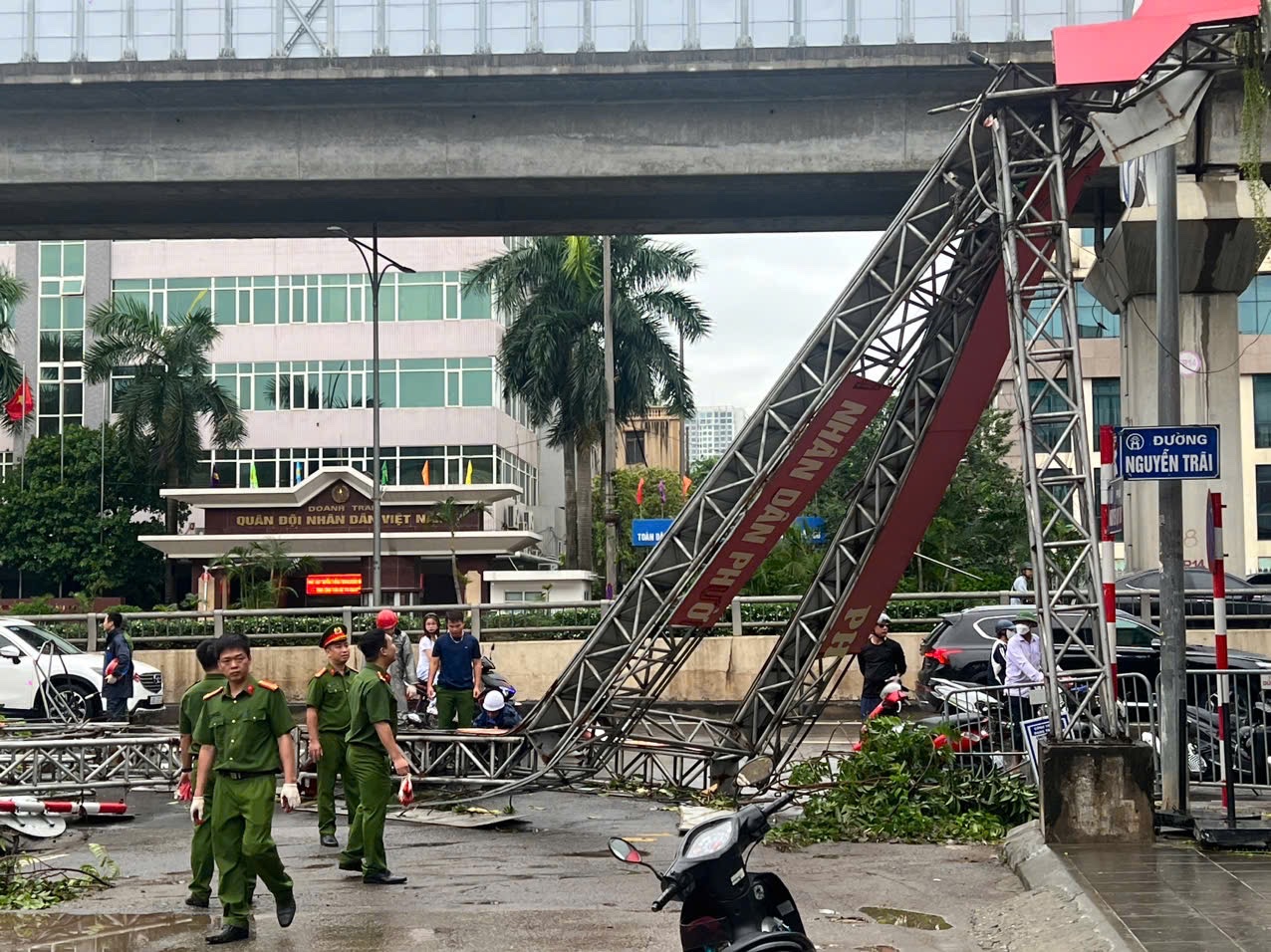 Bí thư Hà Nội: Không để thiếu thực phẩm, thuốc men, vật tư y tế- Ảnh 1.