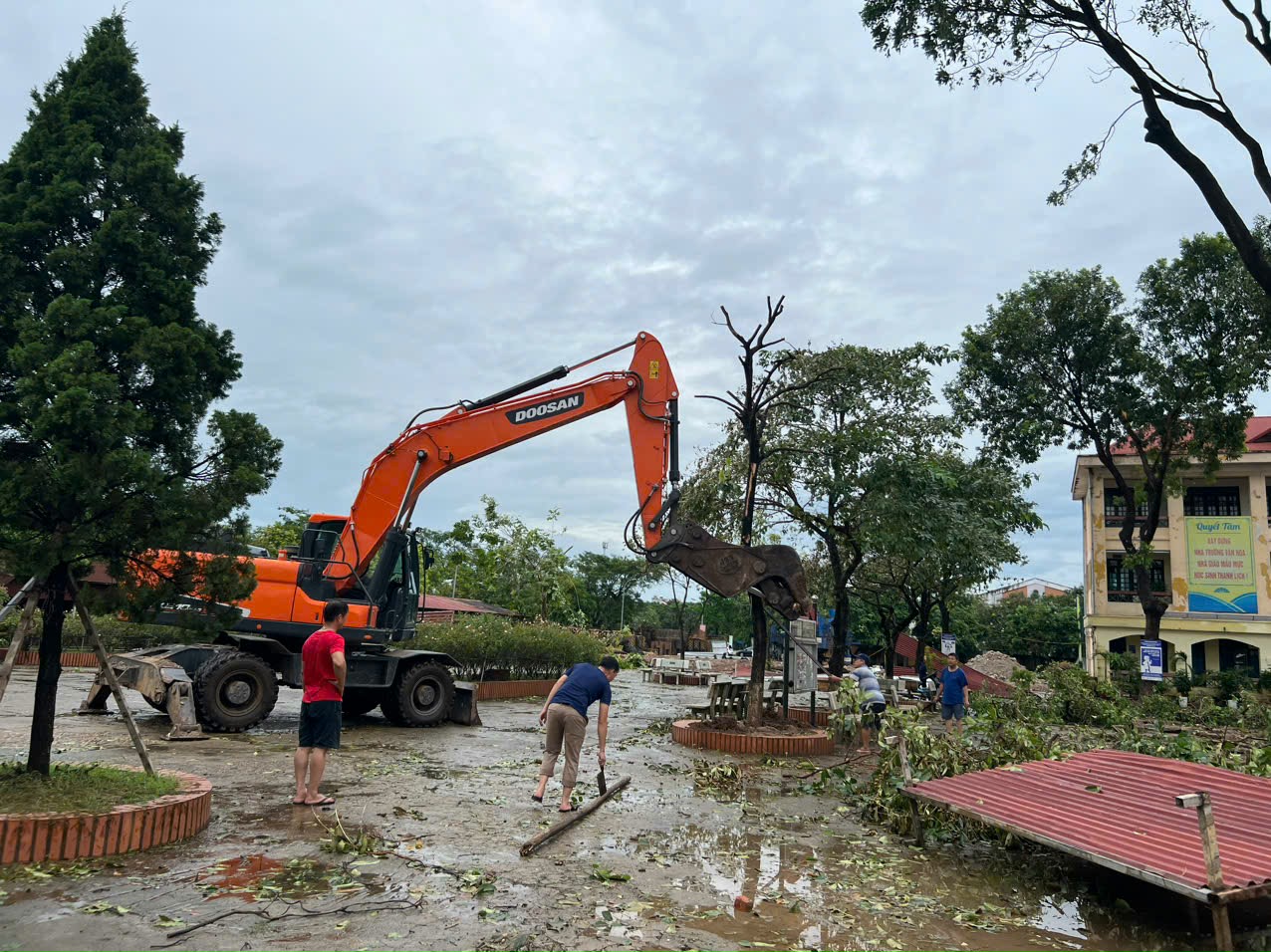 Hà Nội có 30 trường chưa thể đón học sinh trở lại vào ngày mai 9/9- Ảnh 1.