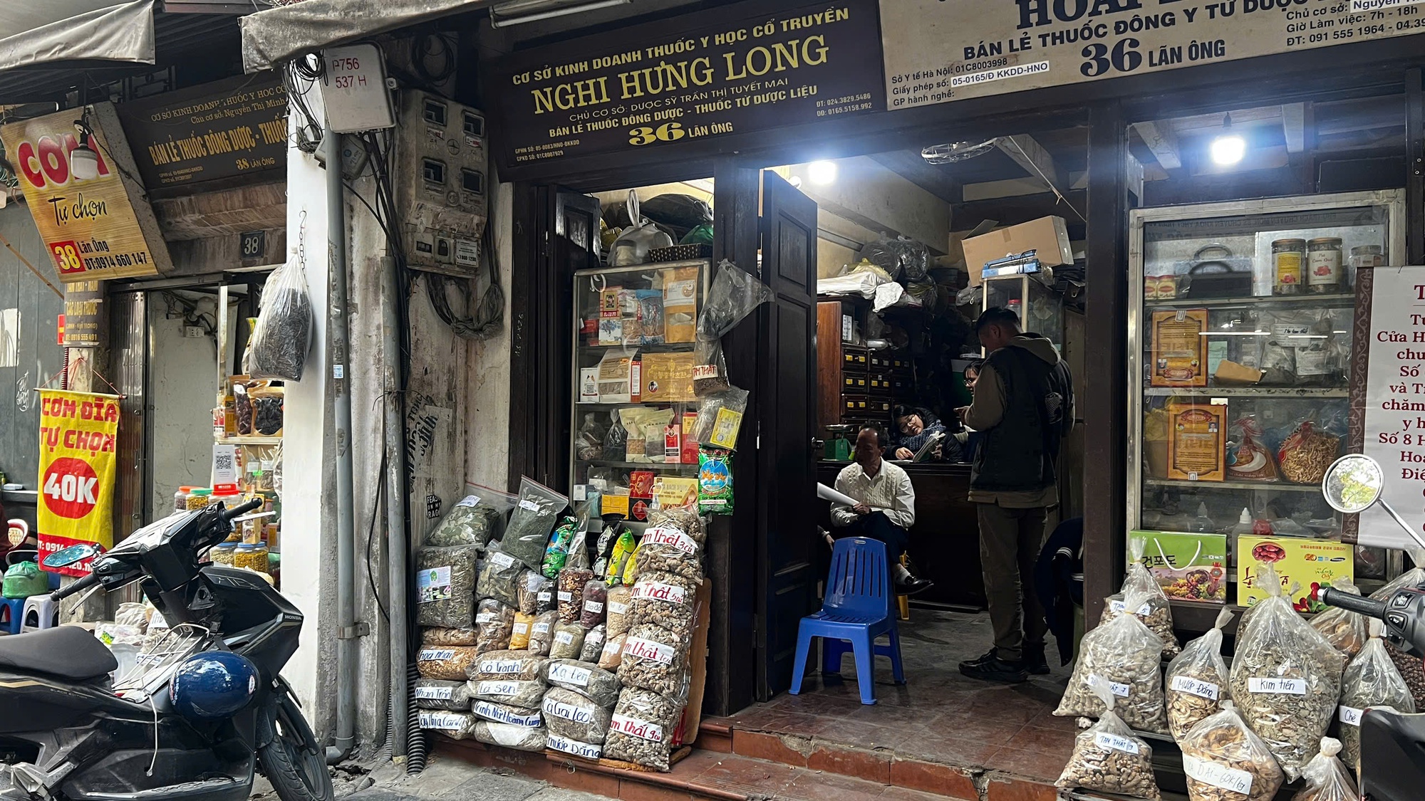 THẦY THUỐC ĐÔNG Y NỔI TIẾNG VỚI CHUYÊN MÔN CAO VÀ KINH NGHIỆM DÀY DẶN