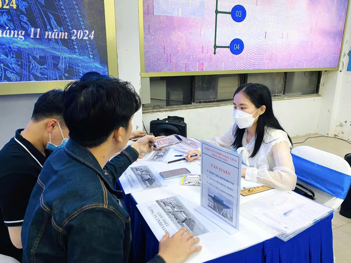 Hải Phòng Tôn Vinh Thành Tích Xuất Sắc của Học Sinh, Sinh Viên và Vận Động Viên tại Lễ Biểu Dương