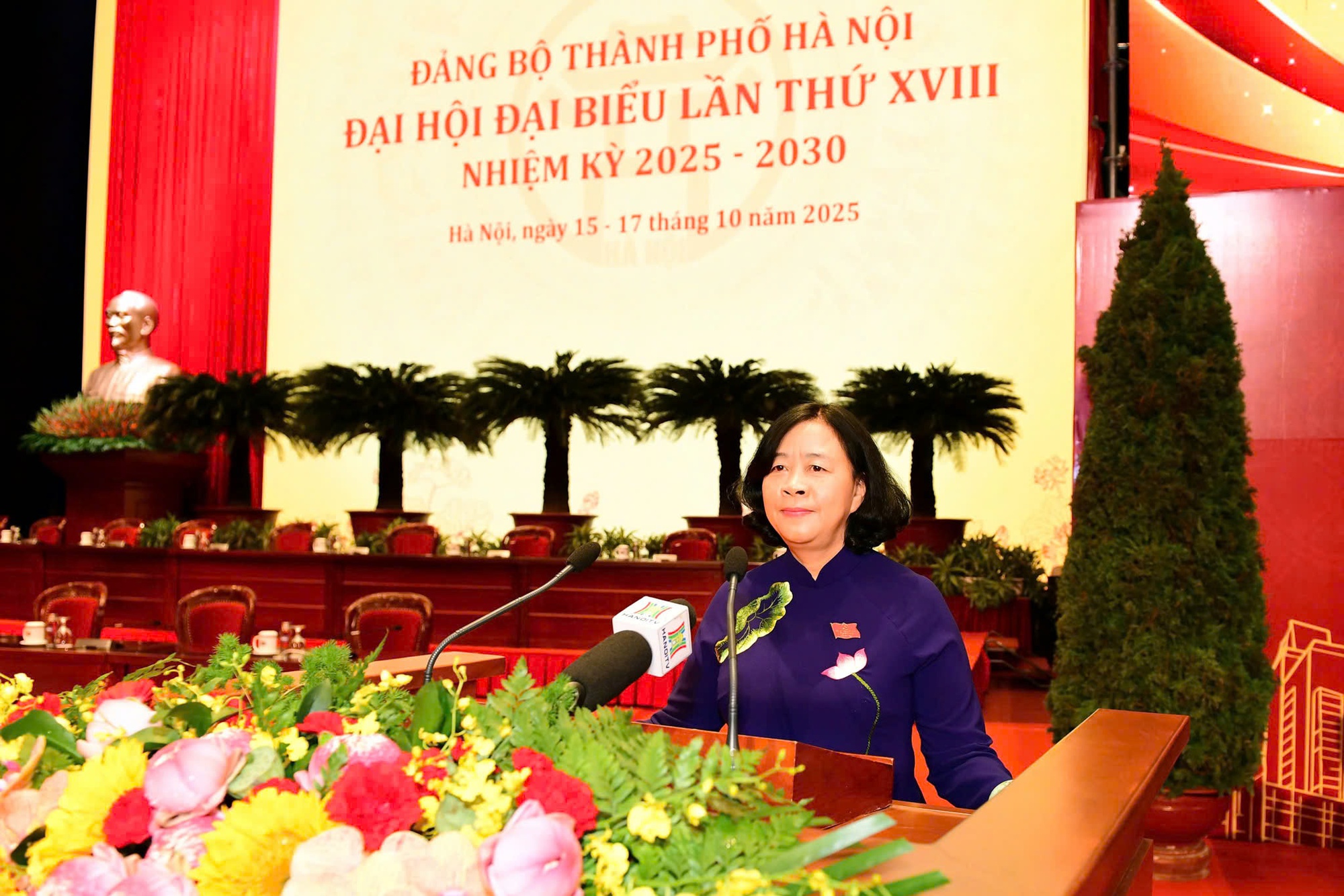 Đại hội Đảng bộ TP. Hà Nội: 4 nhiệm vụ để phát triển Thủ đô giai đoạn tới- Ảnh 3. Đại hội Đảng bộ TP. Hà Nội: 4 nhiệm vụ để phát triển Thủ đô giai đoạn tới- Ảnh 3.