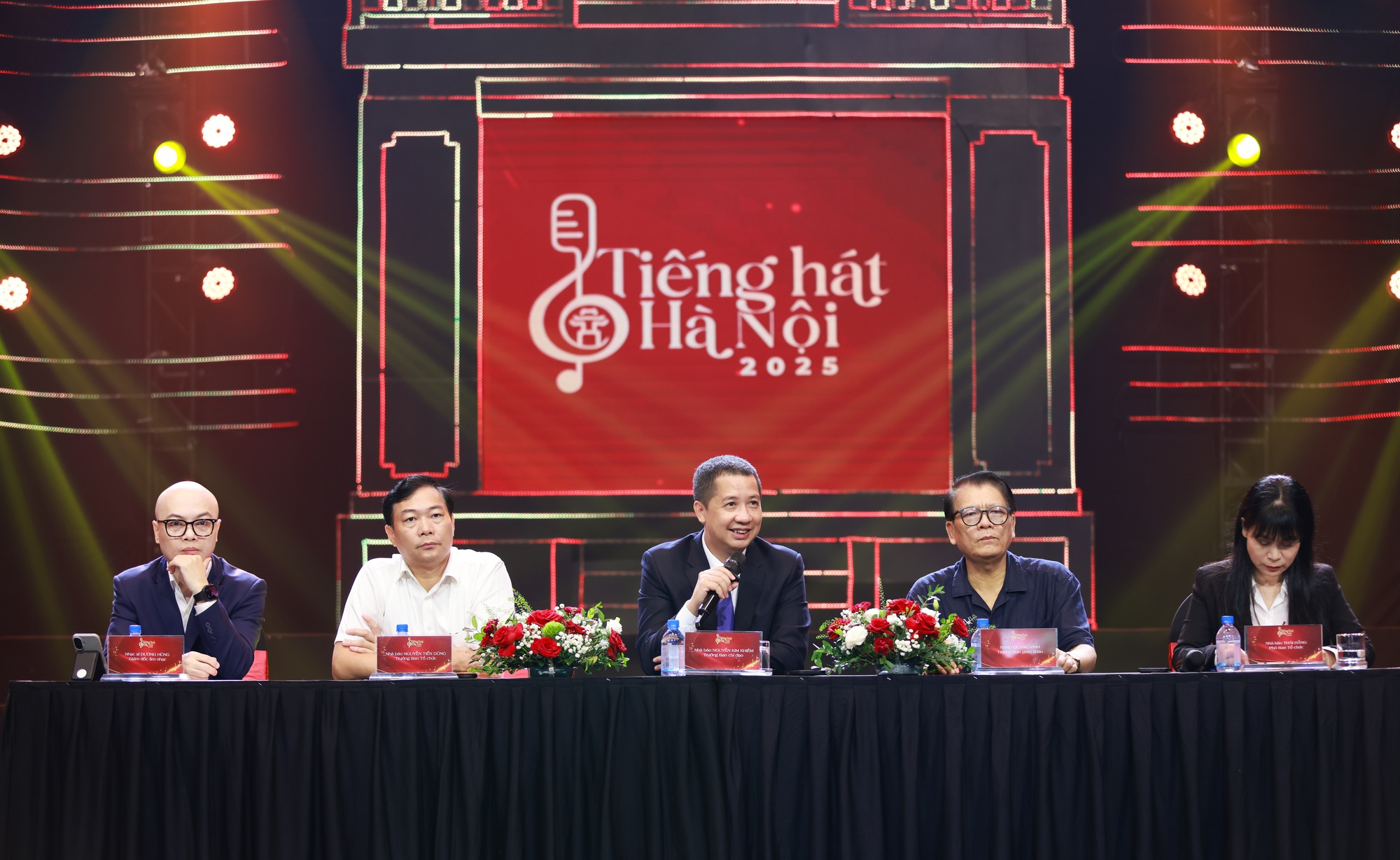 'Tiếng hát Hà Nội' khởi động mùa giải mới quy mô hơn, hấp dẫn hơn
- Ảnh 1. 'Tiếng hát Hà Nội' khởi động mùa giải mới quy mô hơn, hấp dẫn hơn
- Ảnh 1.