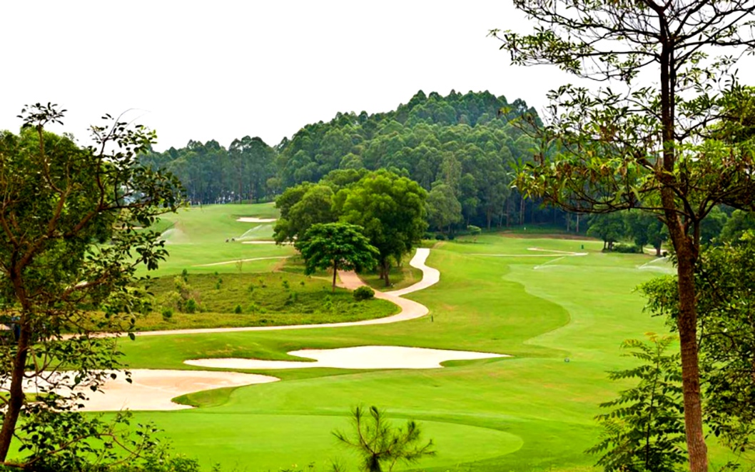 Hà Nội đẩy mạnh du lịch golf, thu hút khách hạng sang