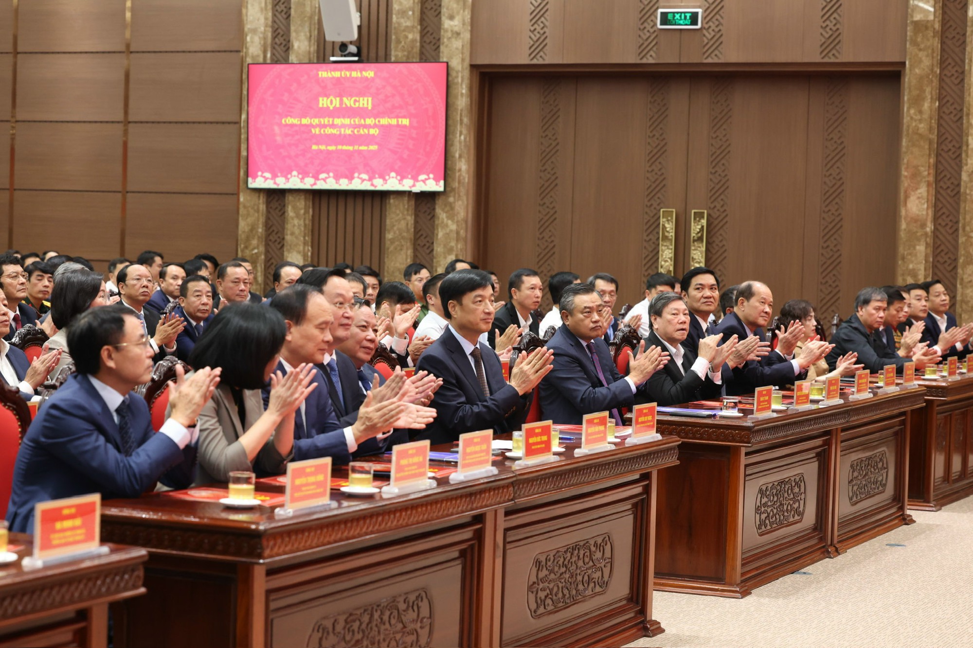 Đồng chí Nguyễn Đức Trung được điều động, chỉ định giữ chức Phó Bí thư Thành ủy Hà Nội- Ảnh 1.