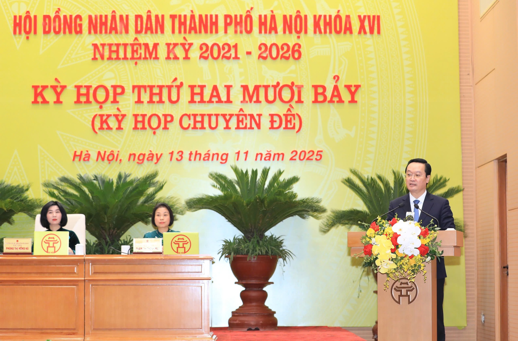 Đồng chí Nguyễn Đức Trung giữ chức Chủ tịch UBND TP. Hà Nội nhiệm kỳ 2021-2026
- Ảnh 2.