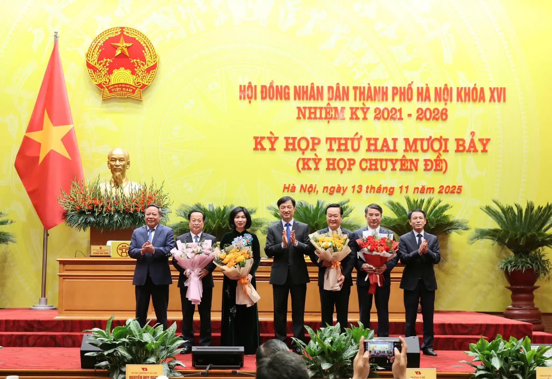 Tân Chủ tịch UBND TP. Hà Nội: Tạo đột phá để đạt mục tiêu tăng trưởng trên 11% - Ảnh 3.