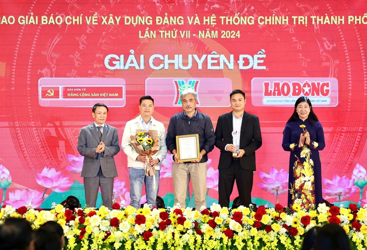 33 tác phẩm đạt Giải báo chí về xây dựng Đảng của Hà Nội- Ảnh 5.