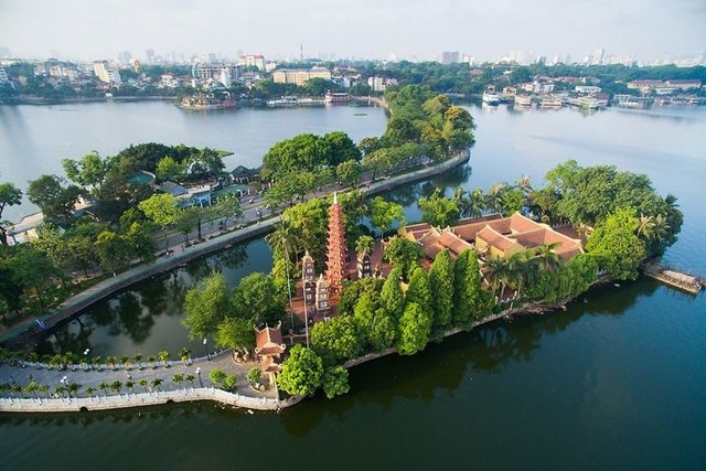 Tây Hồ - Nỗ lực định vị thương hiệu văn hóa Hà Nội - Ảnh 1. Tây Hồ - Nỗ lực định vị thương hiệu văn hóa Hà Nội - Ảnh 1.