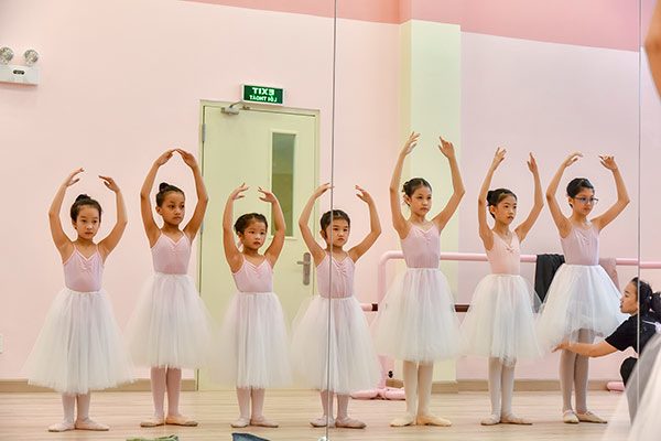 Hà Nội: Yêu cầu các trường không tổ chức dạy thêm cho học sinh dịp hè- Ảnh 1. Hà Nội: Yêu cầu các trường không tổ chức dạy thêm cho học sinh dịp hè- Ảnh 1.