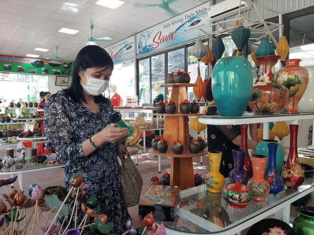 Đánh thức làng nghề truyền thống bằng du lịch và sản phẩm OCOP- Ảnh 1. Đánh thức làng nghề truyền thống bằng du lịch và sản phẩm OCOP- Ảnh 1.