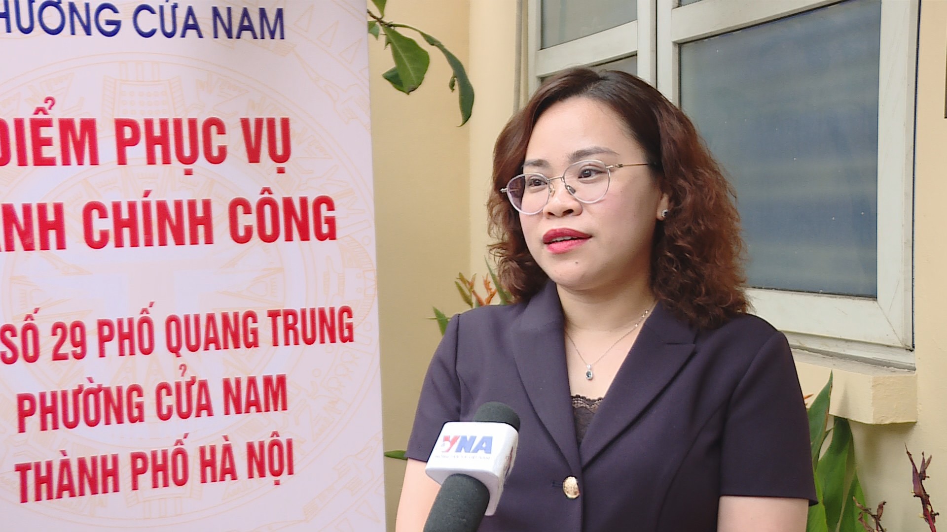 Phường đầu tiên của Hà Nội đưa robot AI vào phục vụ nhân dân- Ảnh 3. Phường đầu tiên của Hà Nội đưa robot AI vào phục vụ nhân dân- Ảnh 3.