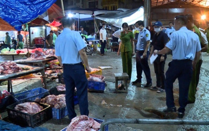 Công an Hà Nội triệt phá đường dây giết mổ tiêu thụ thịt bệnh ra thị trường