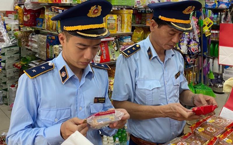 Siết chặt quản lý, bảo đảm an toàn thực phẩm mùa Tết Trung thu