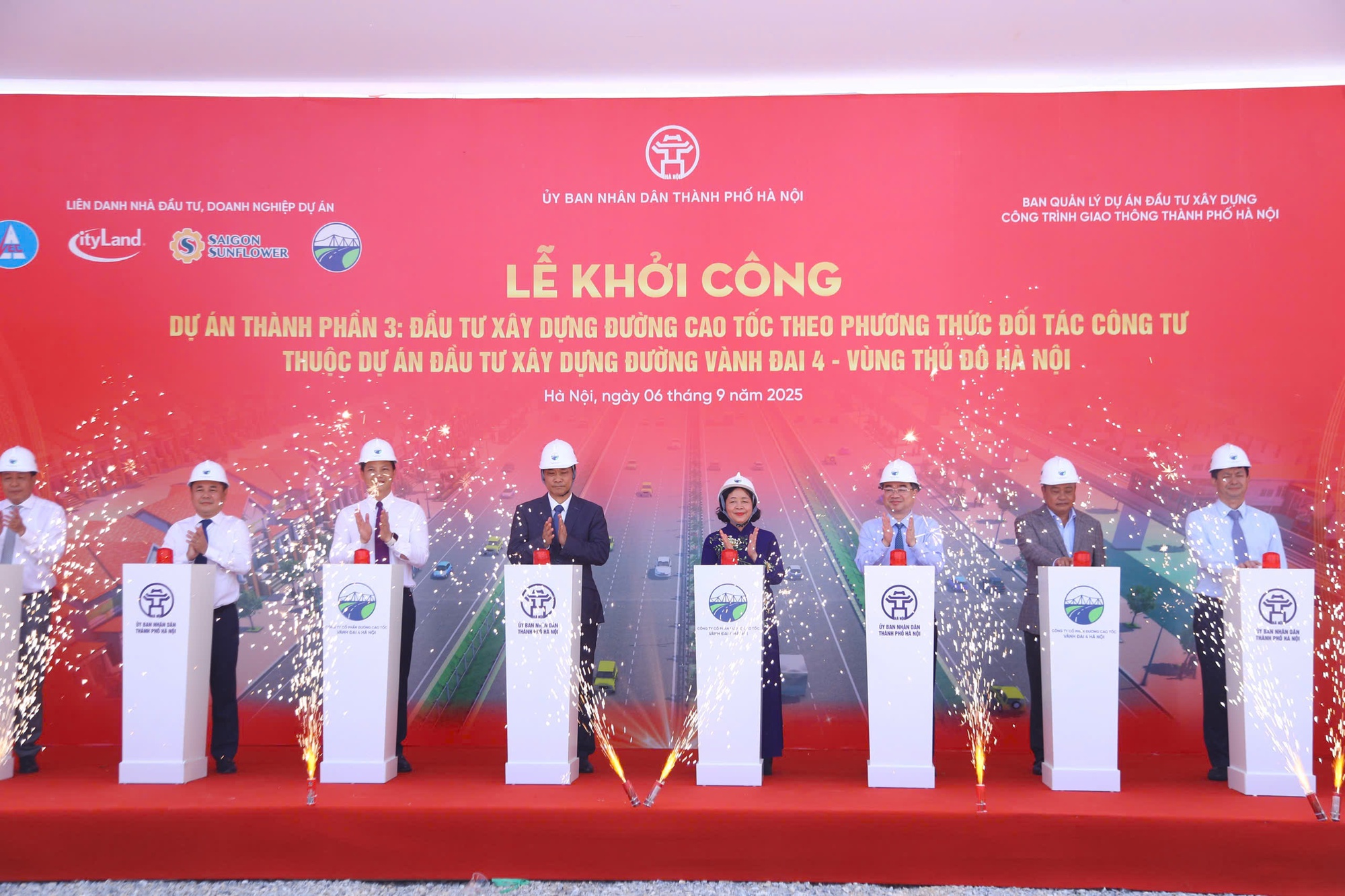 Hà Nội khởi công tuyến cao tốc thuộc dự án Vành đai 4-Vùng Thủ đô- Ảnh 1.