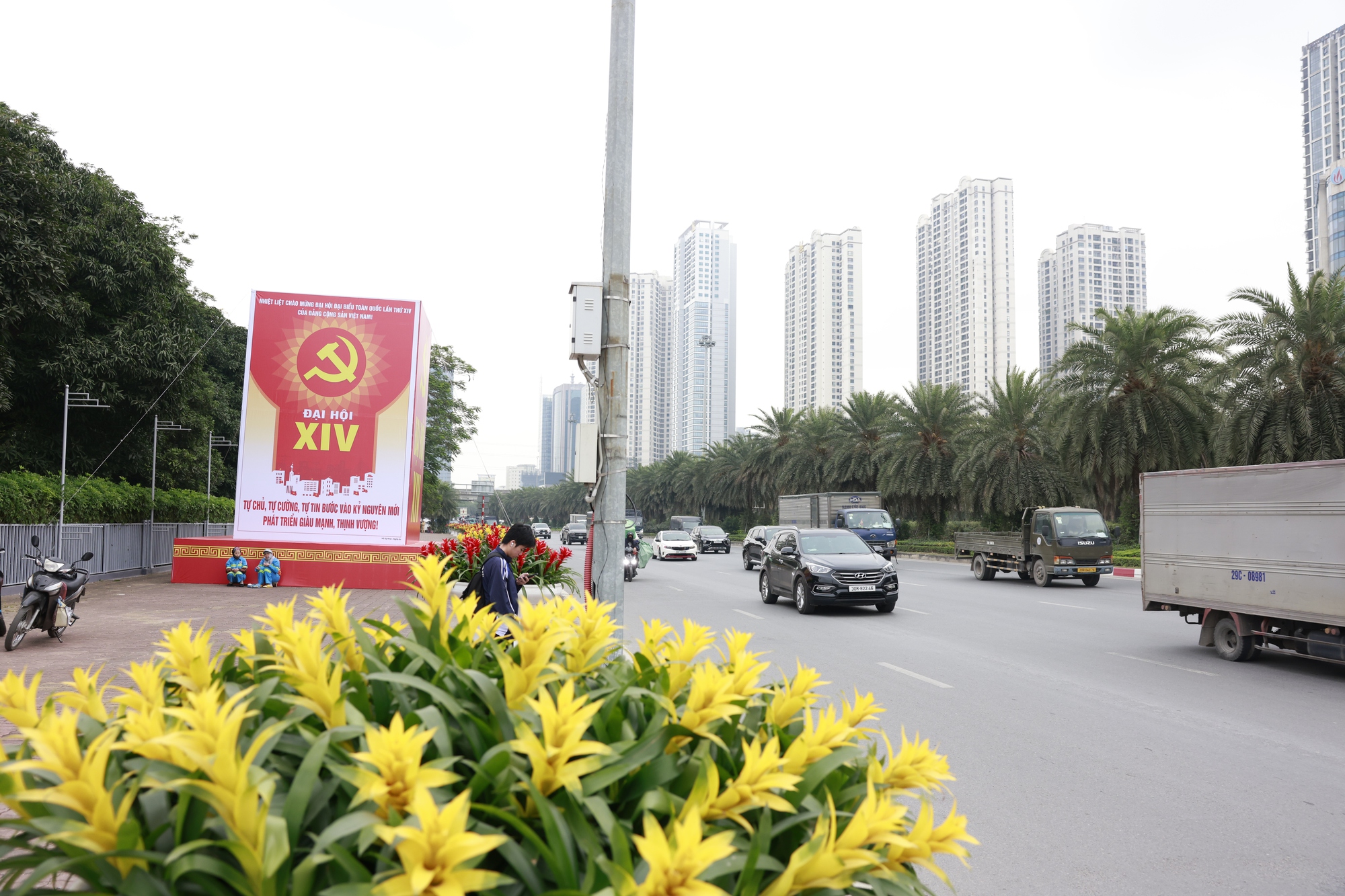 Hà Nội rợp cờ hoa đón chào Đại hội Đảng lần thứ XIV- Ảnh 14.