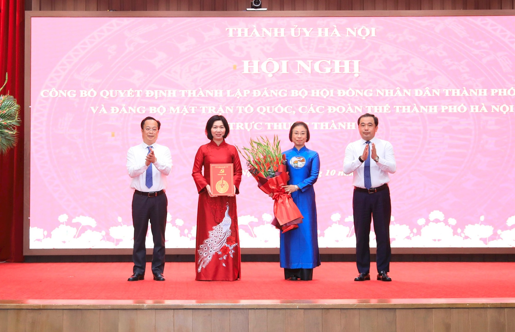 Thành lập Đảng bộ HĐND và Đảng bộ MTTQ, các đoàn thể thành phố trực thuộc Thành ủy Hà Nội- Ảnh 1.