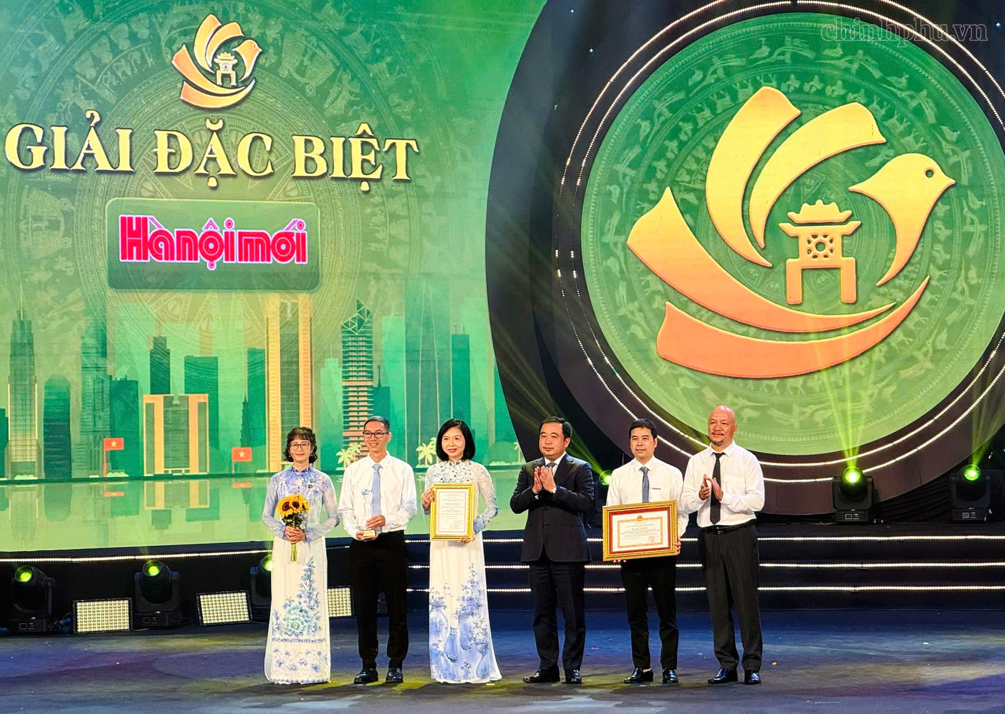 Trao thưởng Giải báo chí về phát triển văn hóa và xây dựng người Hà Nội thanh lịch, văn minh năm 2026- Ảnh 2.