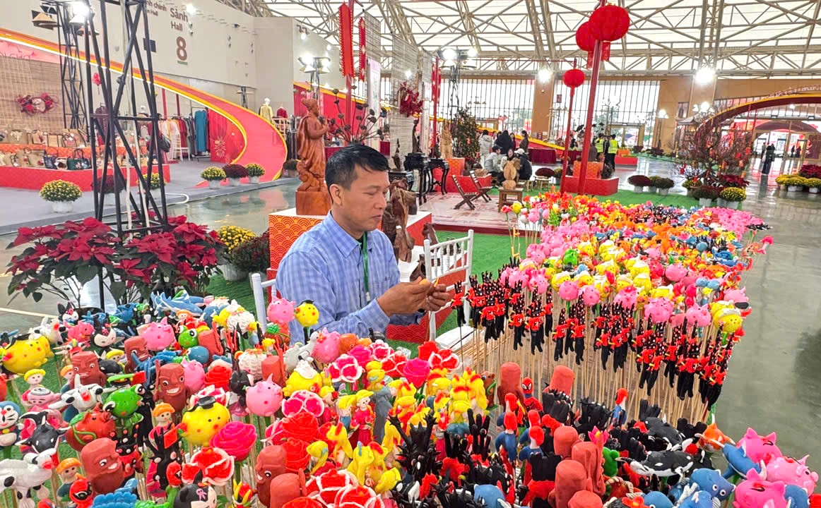 Tái hiện ‘Tết sum vầy’ qua những trải nghiệm văn hóa đặc sắc- Ảnh 4.