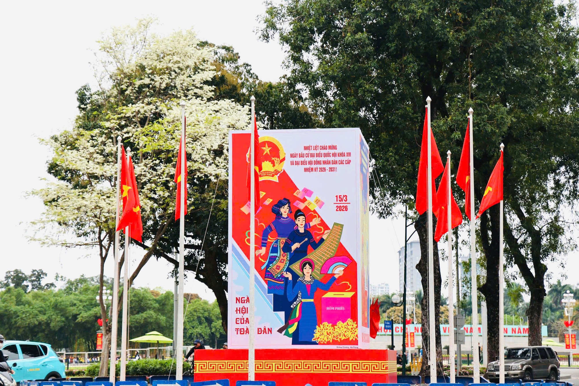 Hà Nội rực rỡ sắc màu hướng về 'Ngày hội của toàn dân'- Ảnh 5.