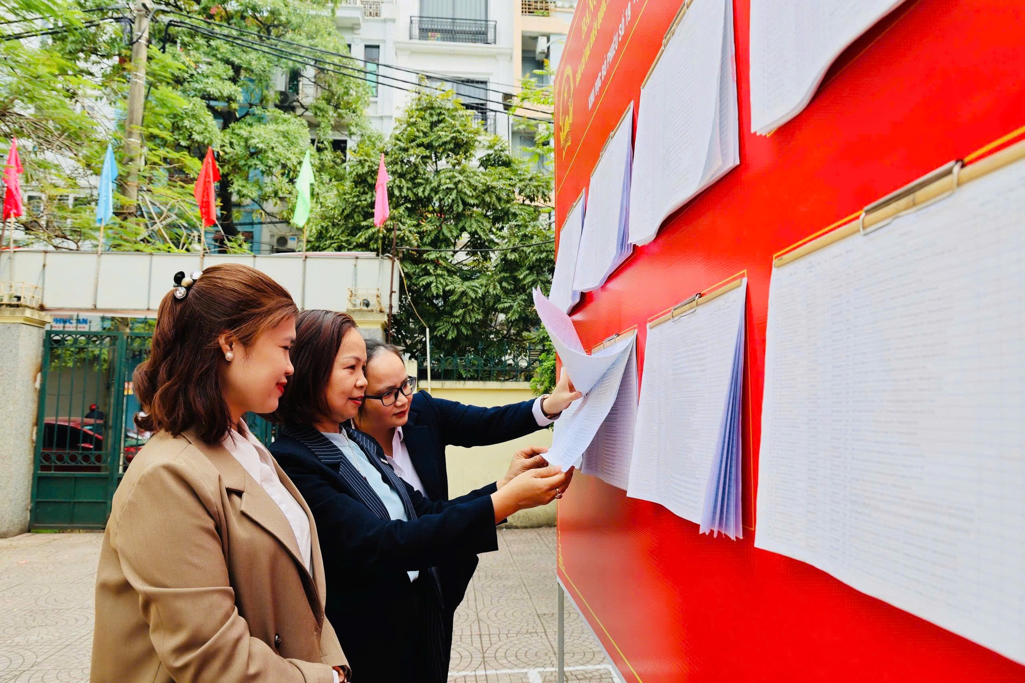 Hà Nội rực rỡ sắc màu hướng về 'Ngày hội của toàn dân'- Ảnh 13.