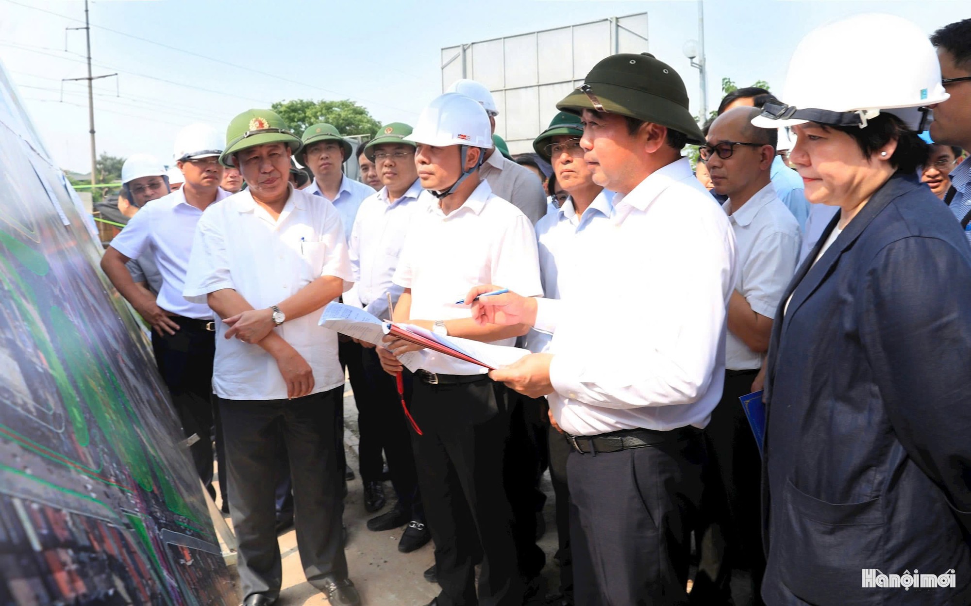 Không để giải phóng mặt bằng là 'điểm nghẽn' của dự án trọng điểm - Ảnh 4.