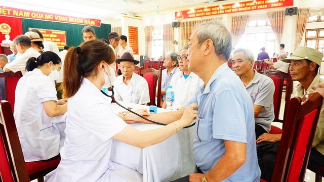 Nâng cao năng lực y tế cơ sở theo mô hình chính quyền địa phương hai cấp- Ảnh 1. Nâng cao năng lực y tế cơ sở theo mô hình chính quyền địa phương hai cấp- Ảnh 1.