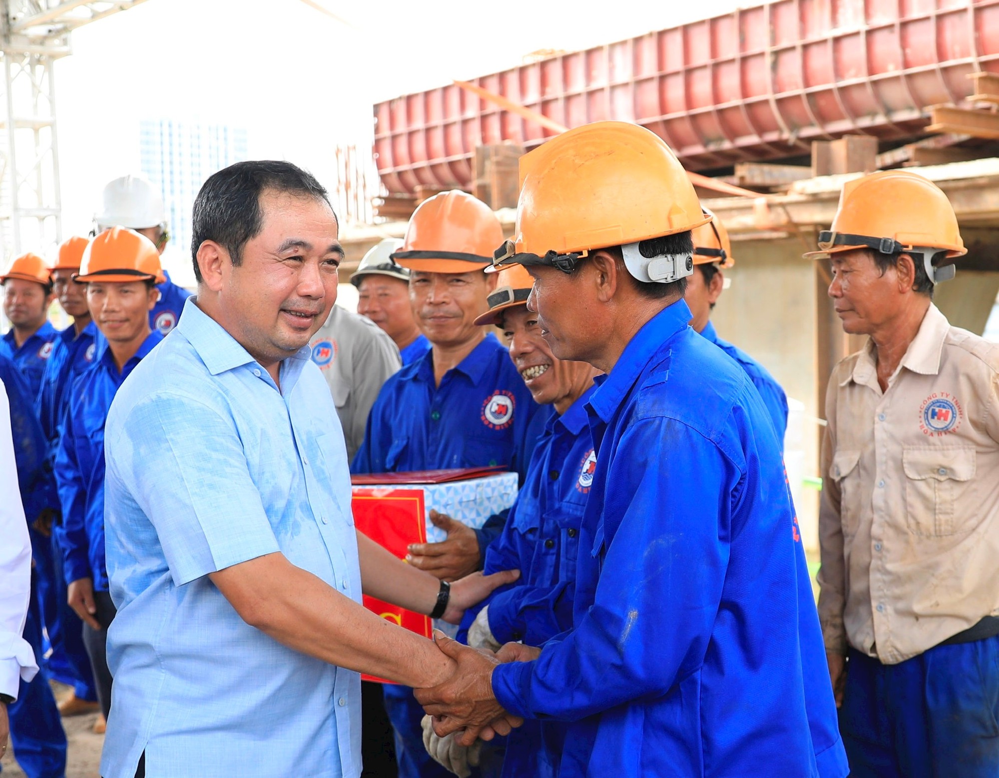 Bí thư Thành ủy Hà Nội chỉ đạo bảo đảm tiến độ các dự án giao thông trọng điểm - Ảnh 3.