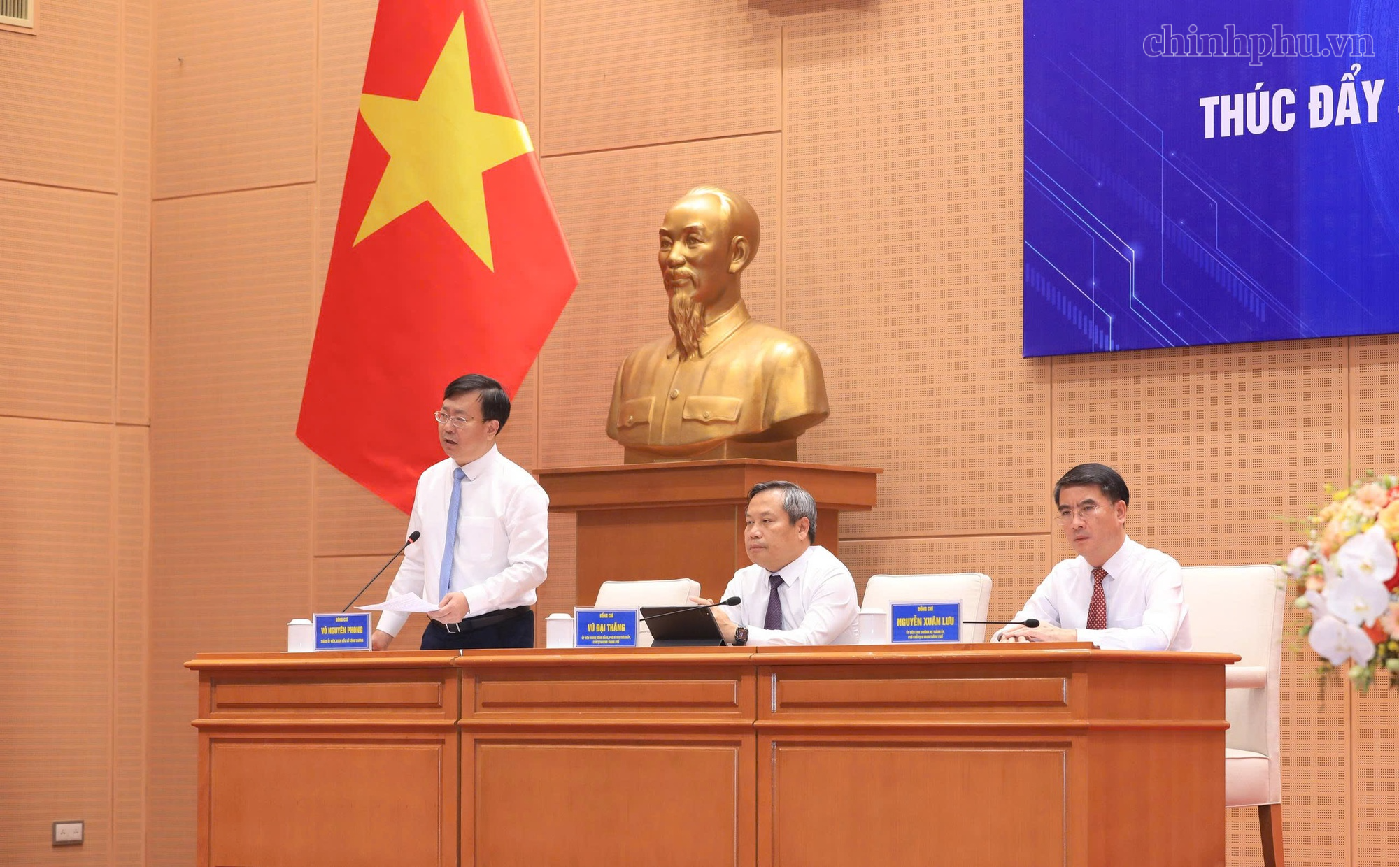 Hà Nội lắng nghe kiến nghị của doanh nghiệp, thúc đẩy xuất khẩu- Ảnh 2.
