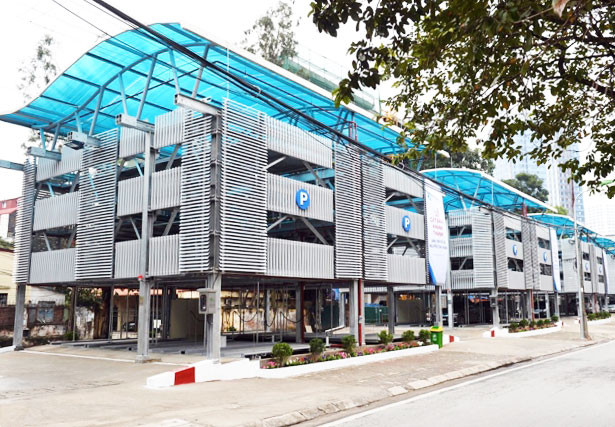 Hà Nội đầu tư xây dựng thêm bến, bãi đỗ xe nhằm giảm ùn tắc- Ảnh 1. Hà Nội đầu tư xây dựng thêm bến, bãi đỗ xe nhằm giảm ùn tắc- Ảnh 1.
