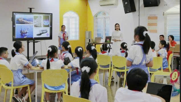 Hà Nội triển khai giáo dục AI đồng bộ cho học sinh từ năm học 2026-2027- Ảnh 1.