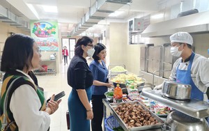 Kiểm soát an toàn thực phẩm bếp ăn trường học