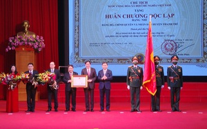 Thanh Trì đón nhận Huân chương Độc lập hạng Nhì 