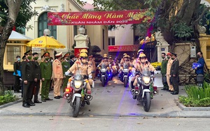 Công an Hà Nội ra quân bảo đảm trật tự, an toàn giao thông